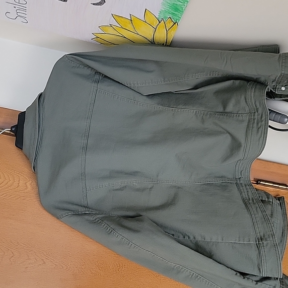 Green jacket - Picture 7 of 7